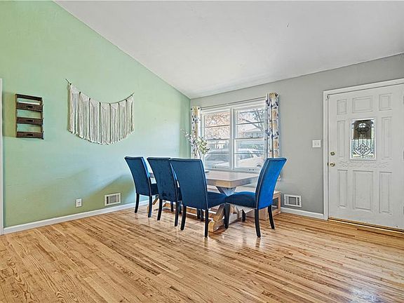 2nd image of 316 Belmont St