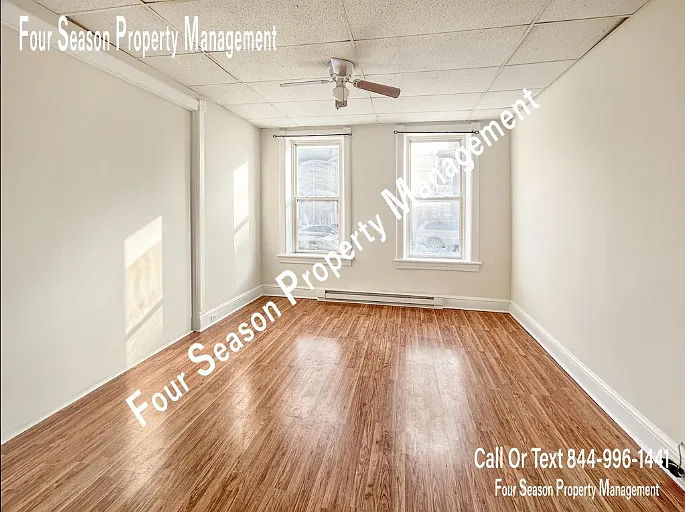616 W Franklin St #1