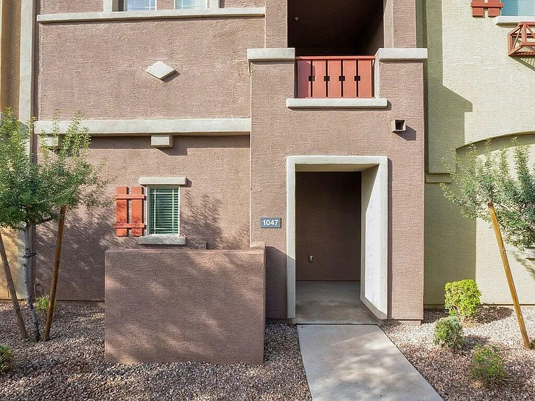 240 W Juniper Ave #1047 — Photo 1