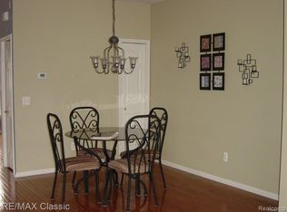 431 Cherry Orchard Rd, Canton, MI 48188