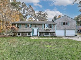 652 Old Warren Rd, Swansea, MA 02777