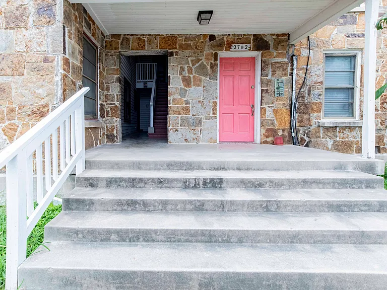 2702 Swantner St #5 — Photo 20