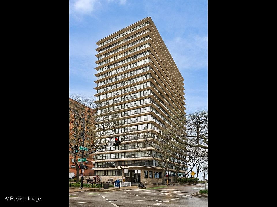 1st image of 5801 N Sheridan Rd APT 16B