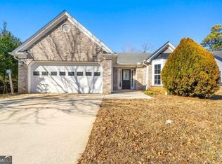 2498 Miller Oaks Cir, Decatur, GA 30035