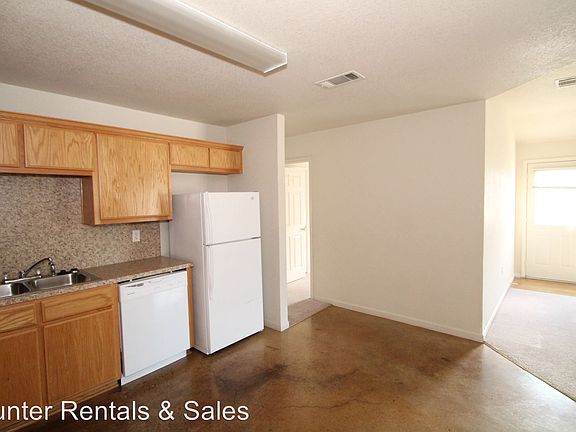 4th image of 4106 Primrose Dr Unit B