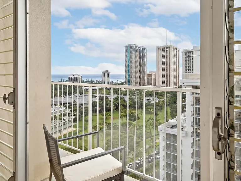 1925 Kalakaua Ave #1902 — Photo 21