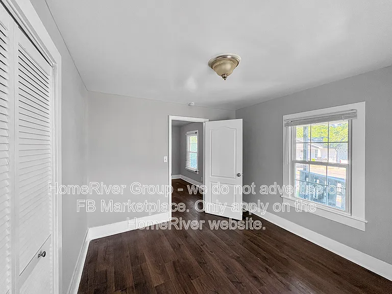 1310 Roanoke Ave — Photo 10