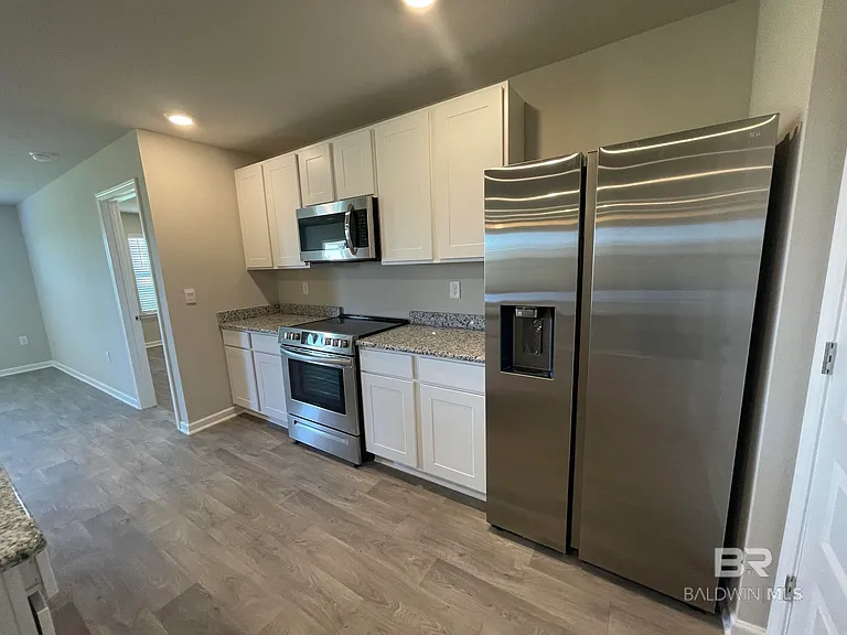 22351 Shadowridge Dr — Photo 4