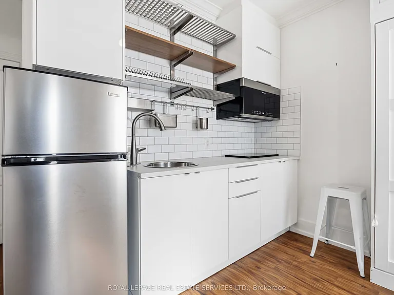 793 Pape Ave #4 — Photo 8