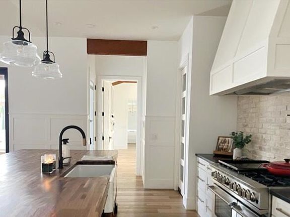 4th image of 5401 E Avalon Dr