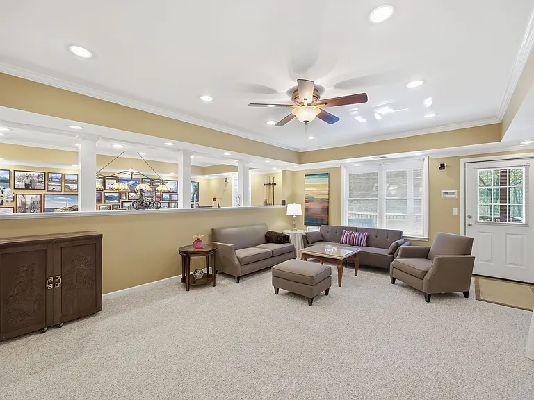 515 Taunton Way #BASEMENT — Photo 15