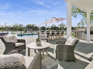 81 Beach Rd, Aquebogue, NY 11931