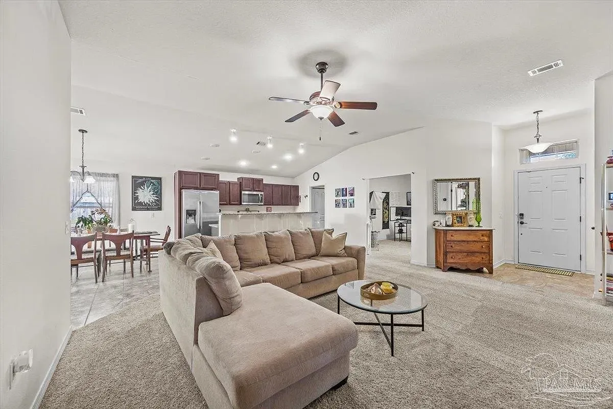 5508 Peach Dr — Photo 4