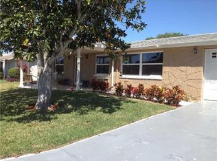 4041 Star Island Dr, Holiday, FL 34691