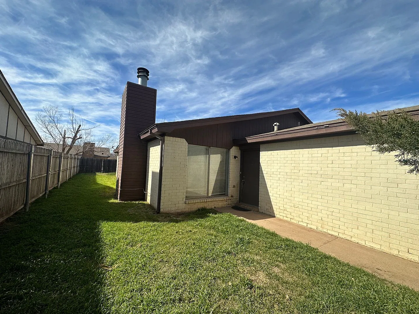 LVM 509 N Dover Avenue — Photo 1