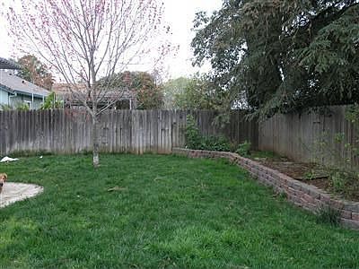3rd image of 9082 Bramble Trail Way