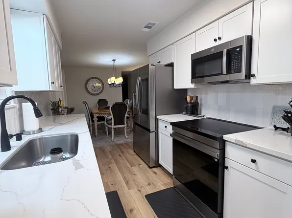 37521 Avenue 12, Madera, CA 93636