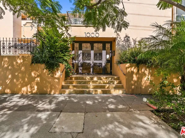 1000 S Westgate Ave APT 210, Los Angeles, CA 90049