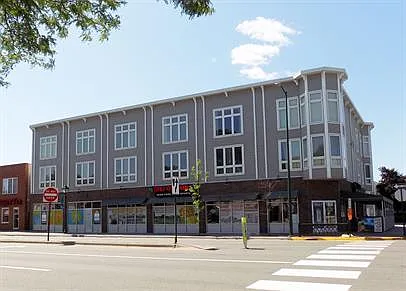 204 Locust St