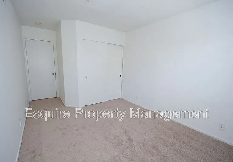 1159 Oyster Pl — Photo 10