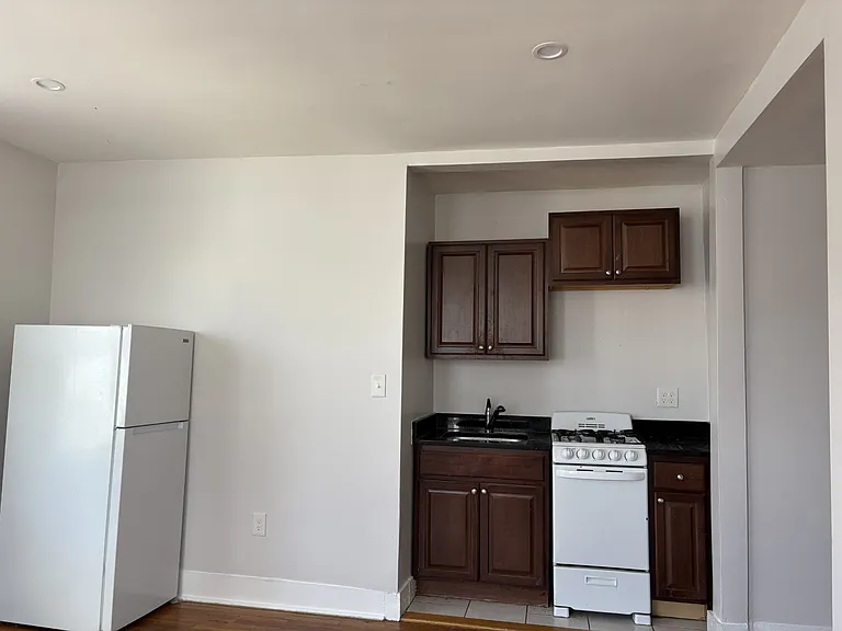 166 salem — Photo 4