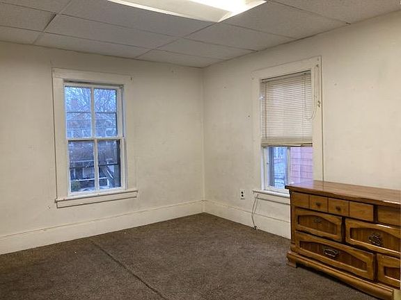 5th image of 137 Ball St #2