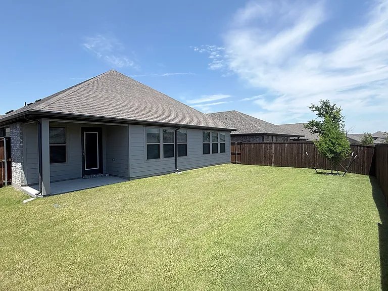 1911 Sandpiper Way — Photo 19