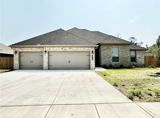 2008 Decker Rd, Pea Ridge, AR 72751