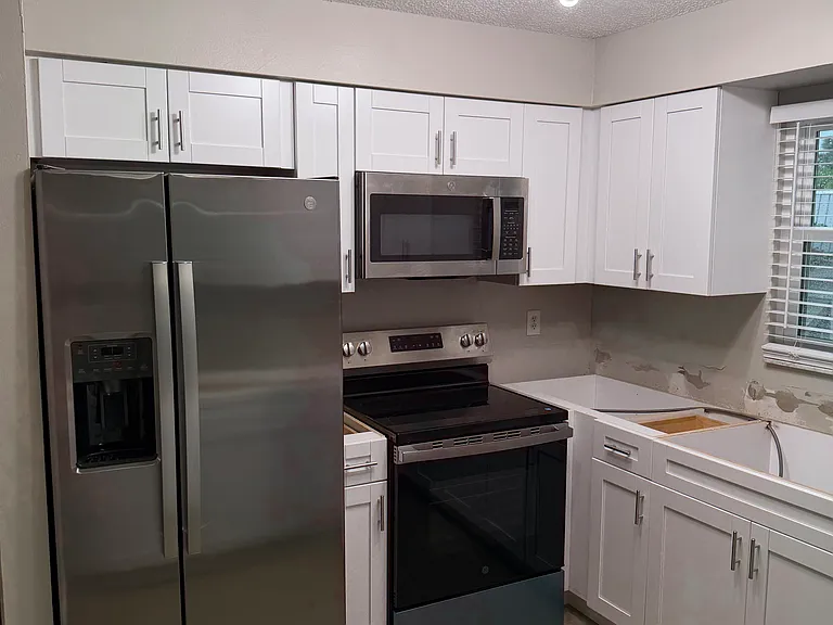 1014 W Baker St #B — Photo 1