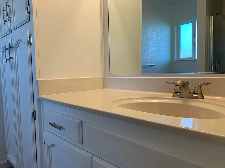 280 W Clover Rd — Photo 22