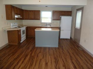 315 E Laurel St, Millstadt, IL