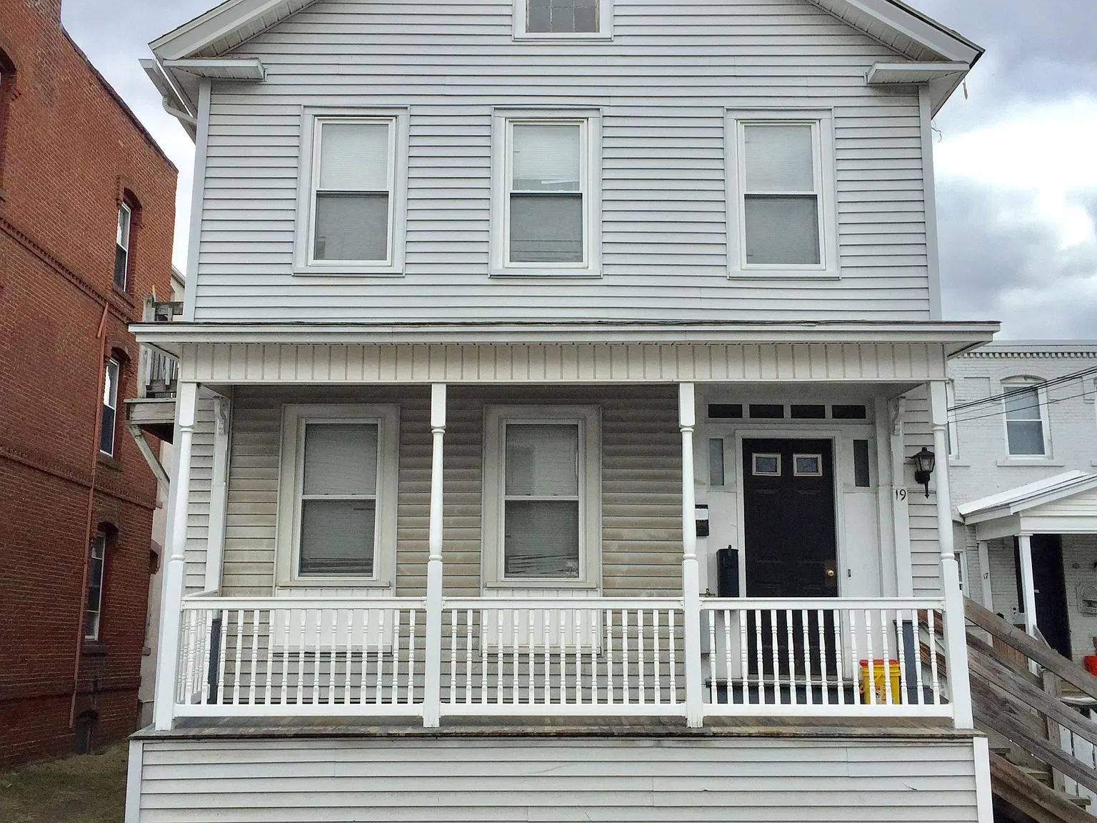 Studio, 230 sqft, $750 — Photo 1