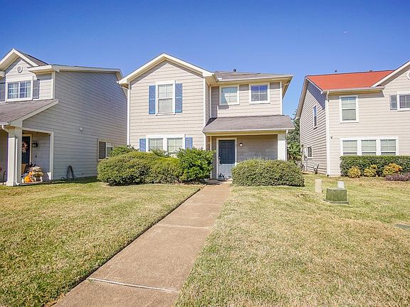 2nd image of 6105 Settlers Square Ln