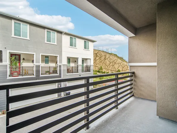 1482 Skyline Ln, San Pedro, CA 90732