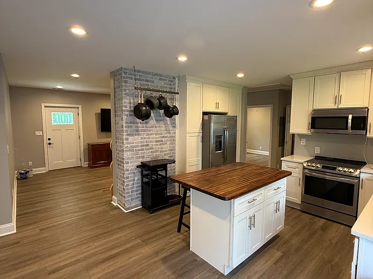 782 S Park Dr — Photo 4