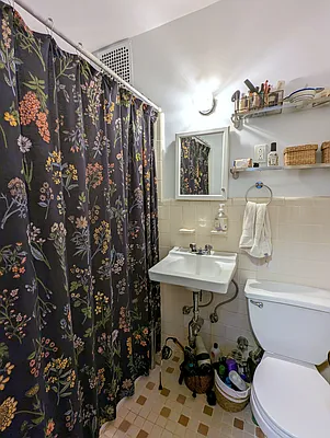 Rented by Manhattan Spaces | media 18