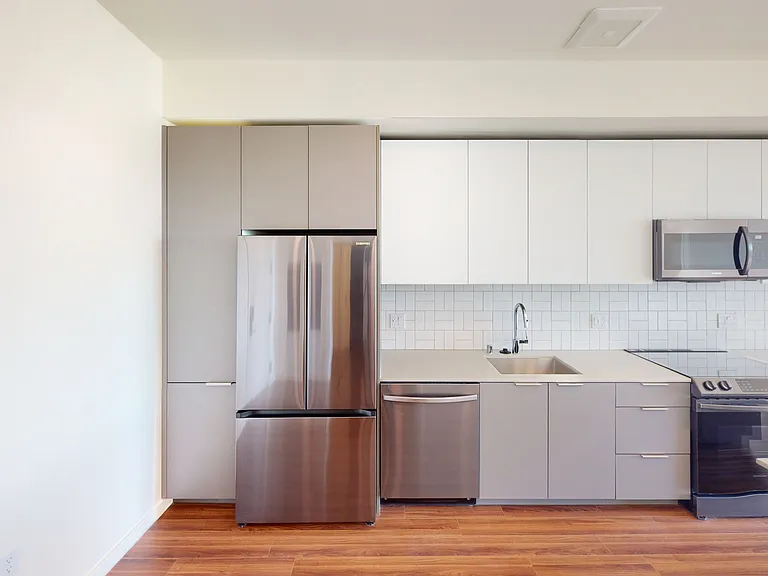 5421 at Dublin Station — Photo 70