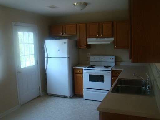 2nd image of 3663 Madrid Dr N