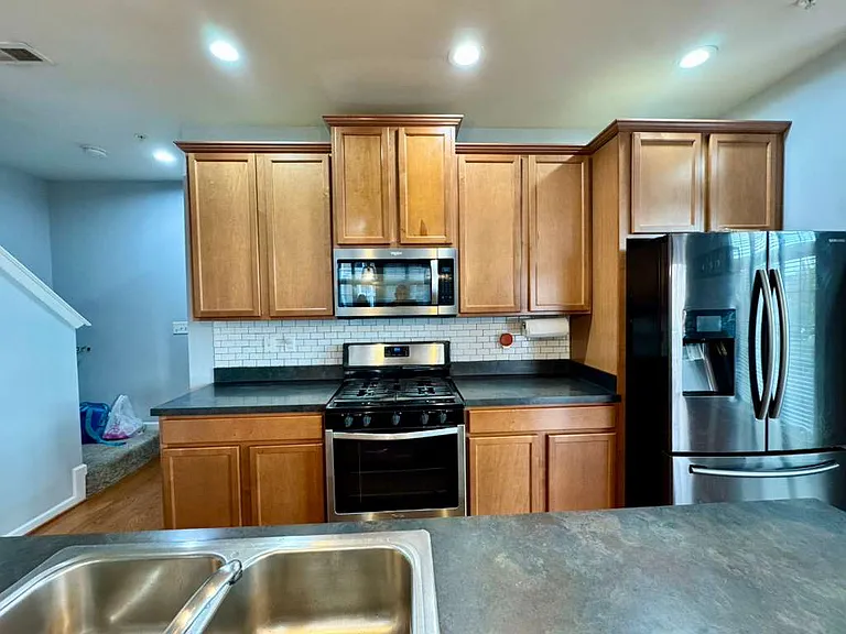 3017 Meridian Cmns #A — Photo 9