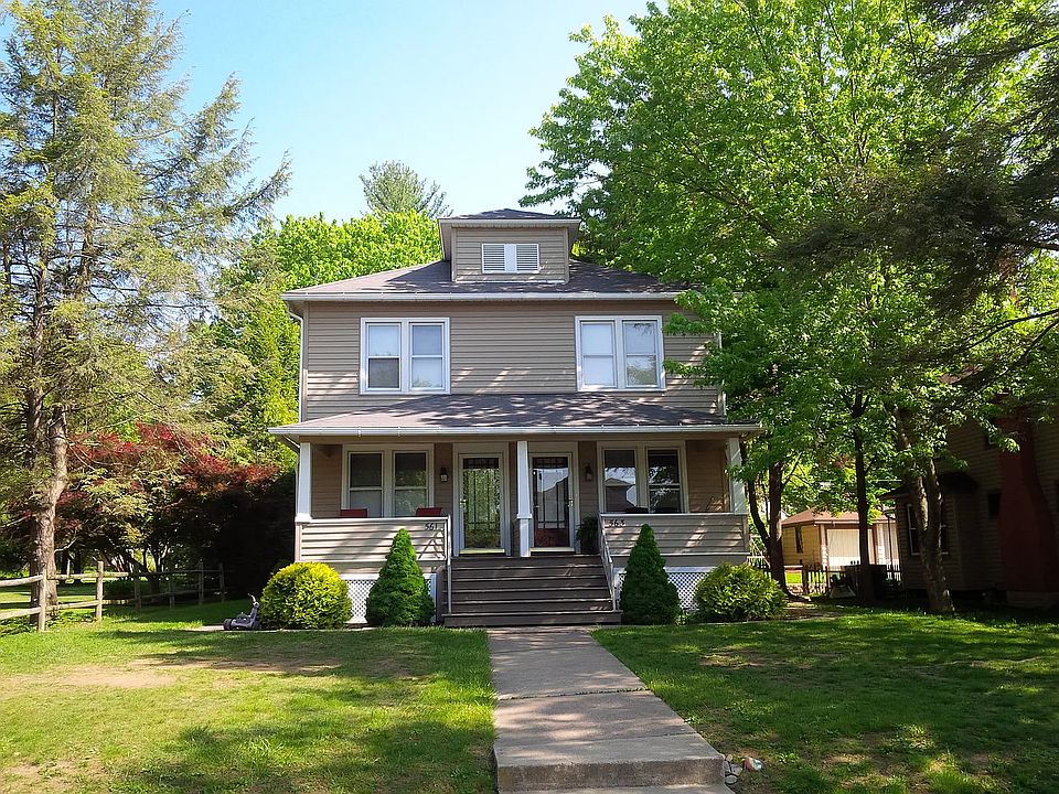 1st image of 563 Lincoln Ave