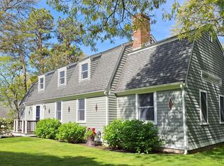 179 Robbins St, Osterville, MA 02655