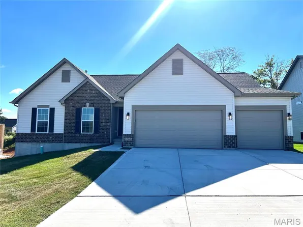 1066 Bloomfield Dr, Eureka, MO 63025