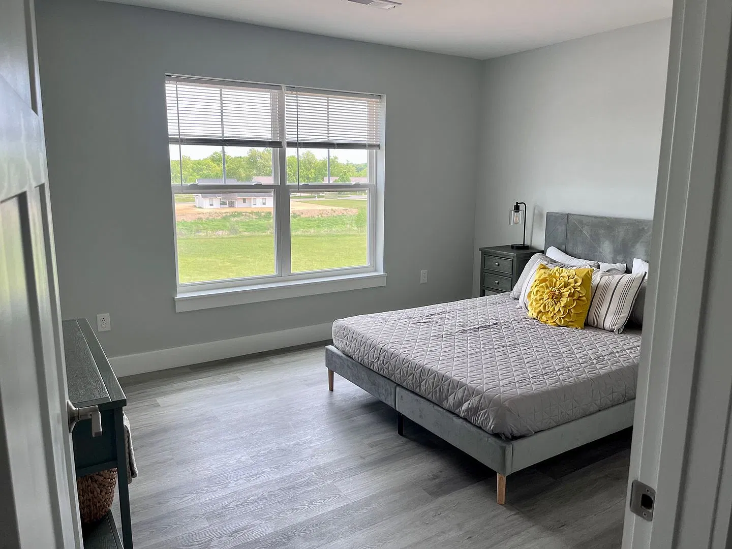 555 Ryder Court — Photo 2