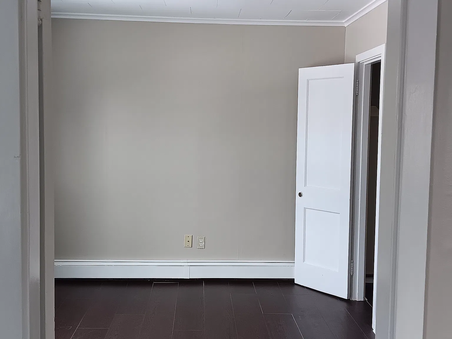 2 bed, 900 sqft, $1,500 — Photo 3