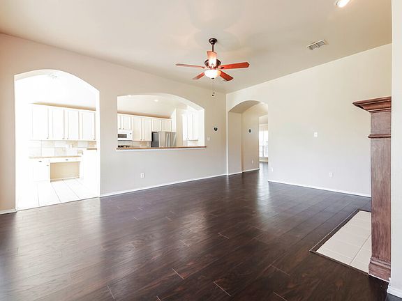 5th image of 2100 Lake Fork Ln