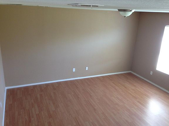 4th image of 1430 Whitewater Dr
