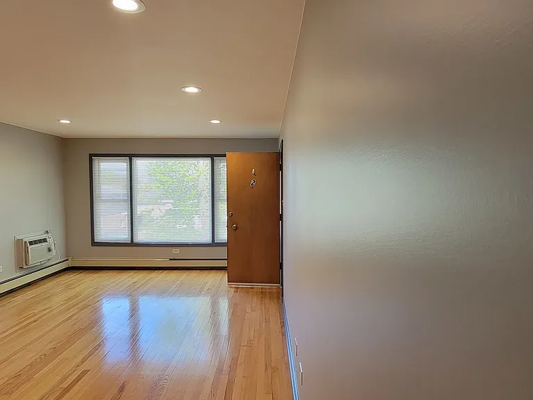 336 Crandon Ave #2 — Photo 2