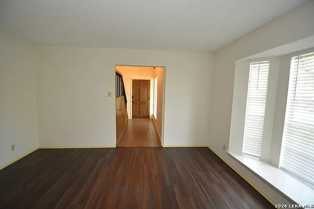 602 Briar Oak St — Photo 4