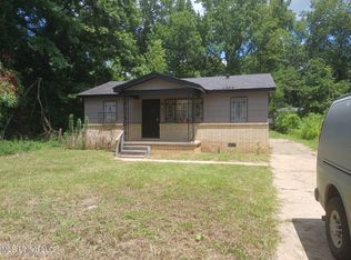 2858 Queensroad Ave, Jackson, MS 39213