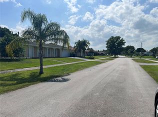 9750 SW 157th Ter, Miami, FL 33157